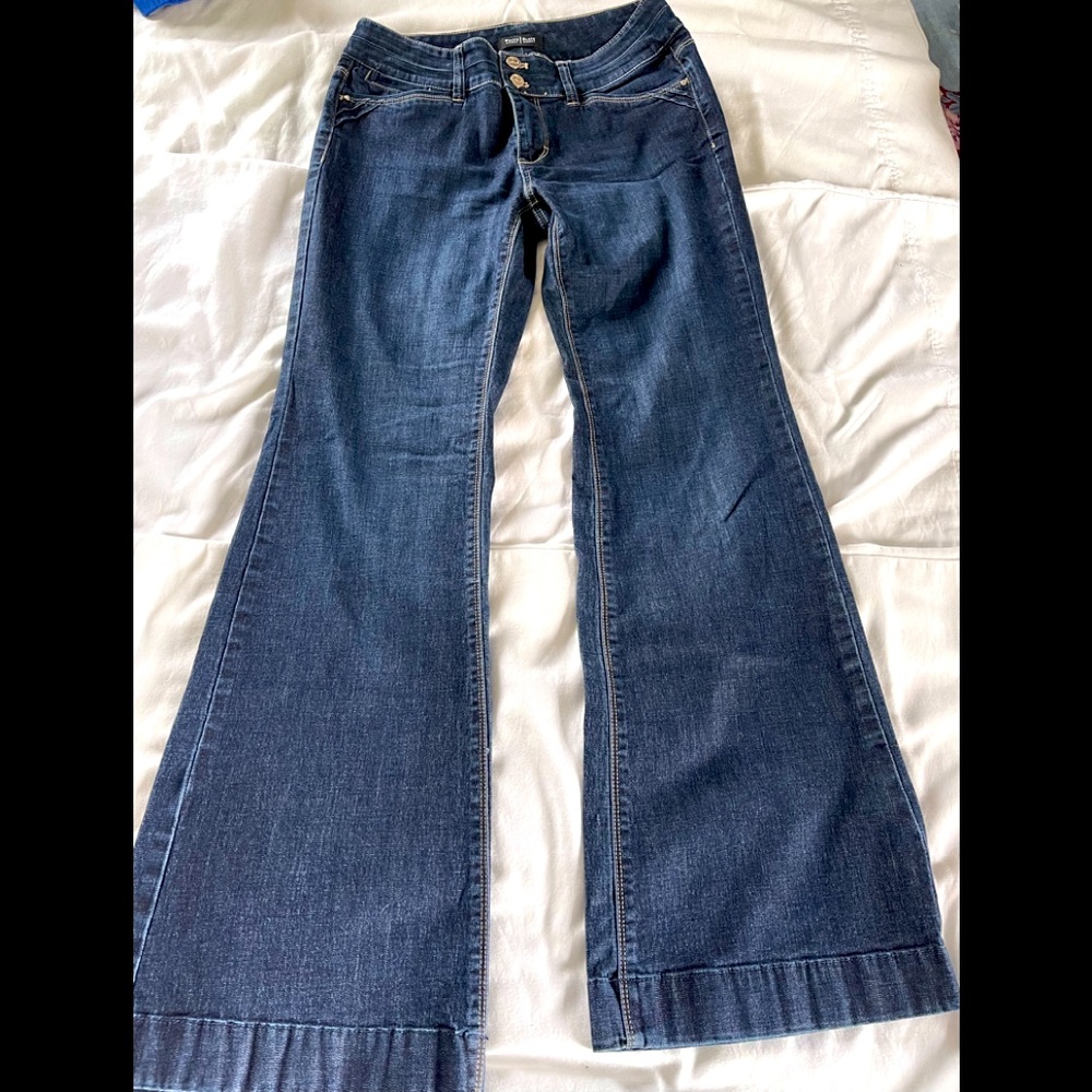 White House Black Market - Feel Beautiful Trouser Leg Jeans